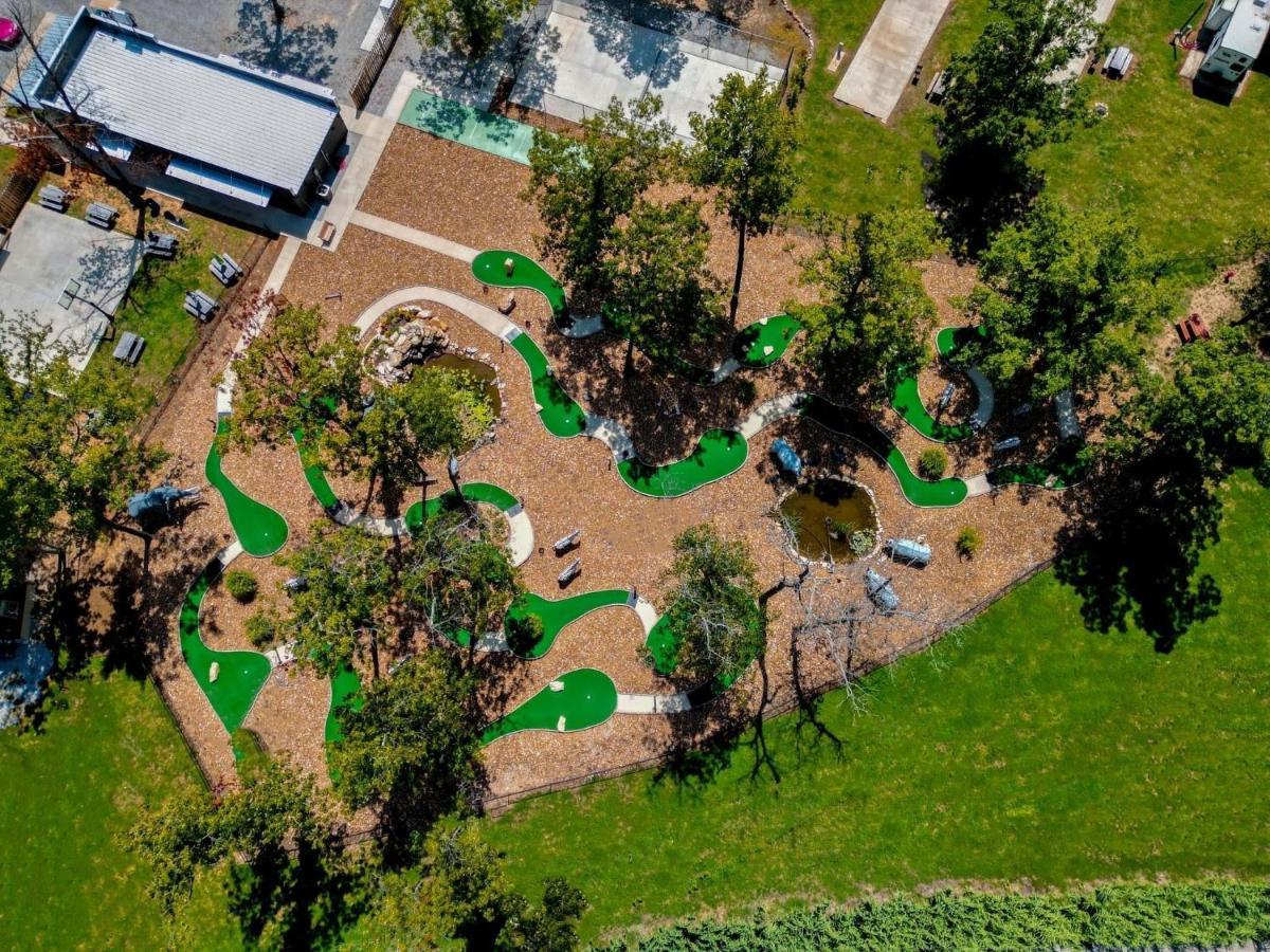 Crown Lake Resort & Spa Horseshoe Bend エクステリア 写真